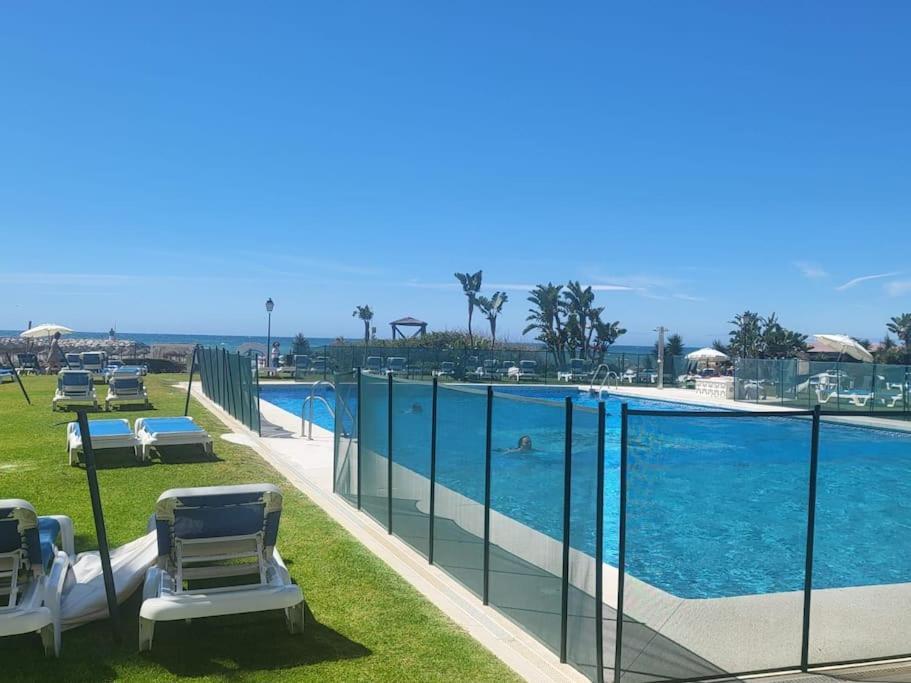 Casita Junto Al Mar En El Puerto De Cabopino Villa Marbella Buitenkant foto