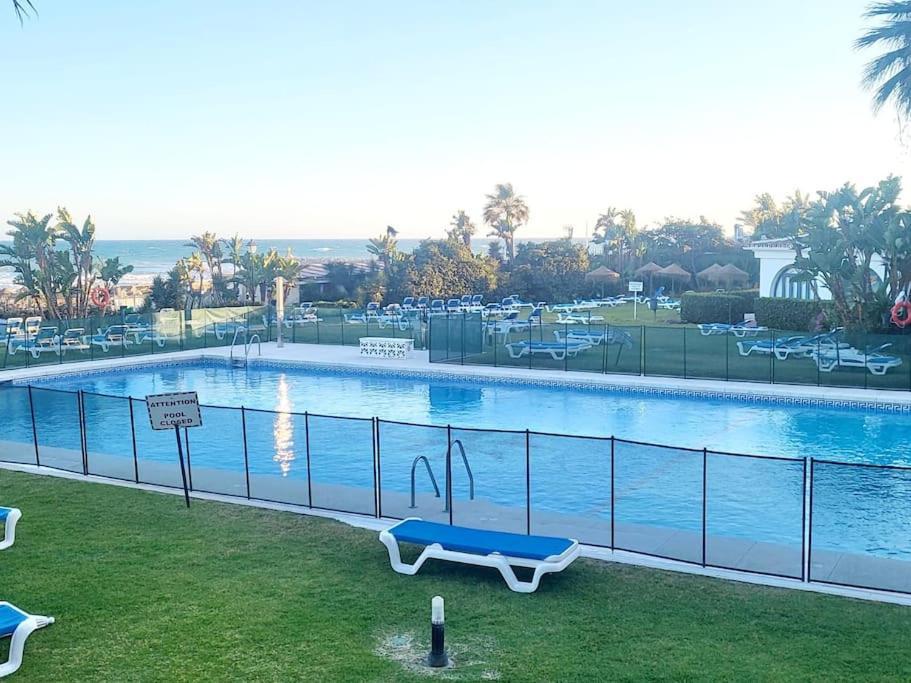 Casita Junto Al Mar En El Puerto De Cabopino Villa Marbella Buitenkant foto